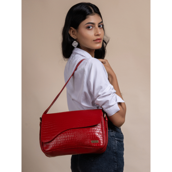 TANN IN Women’s Handcrafted Textured Genuine Leather Black Shoulder Bag – Elegant Crossbody Purse for Office, Casual & Party Use