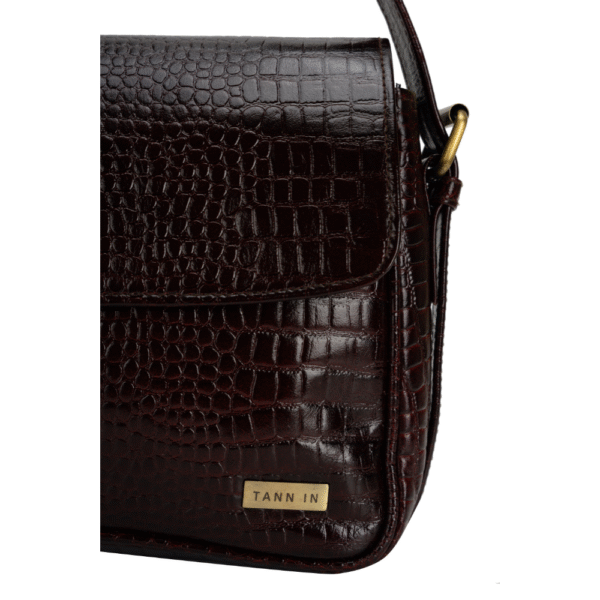 TANN IN Women’s Handcrafted Textured Genuine Leather Black Shoulder Bag – Elegant Crossbody Purse for Office, Casual & Party Use