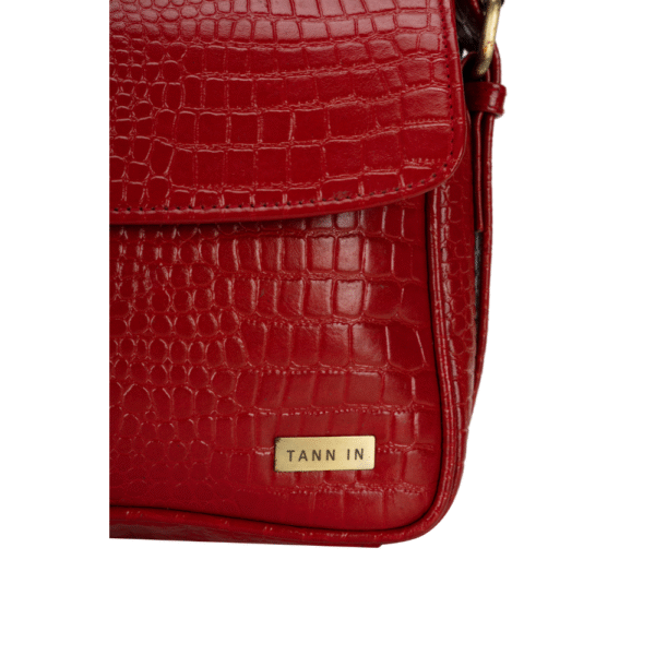 TANN IN Women’s Handcrafted Textured Genuine Leather Black Shoulder Bag – Elegant Crossbody Purse for Office, Casual & Party Use