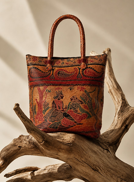 TANN IN Shantiniketan Leather Shoulder bag for Women Multicolor